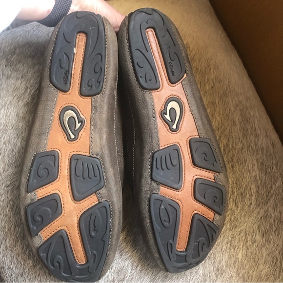 OluKai like new Mens Akepa Moc dark brown pebbled leather rubber sole 12 - Picture 6 of 11